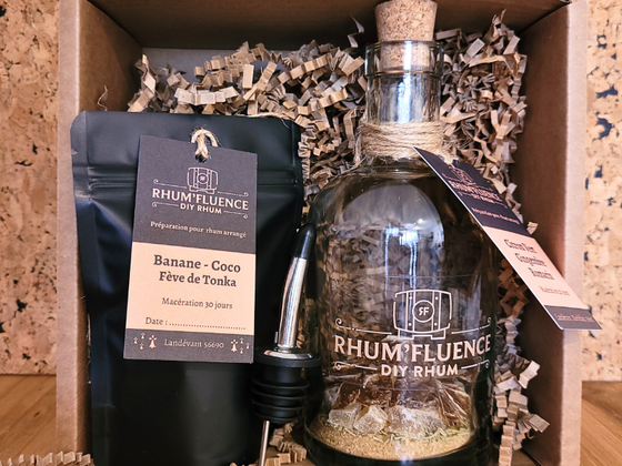 1 Bouteille de préparation pour Rhum Arrangé + 1 Recharge Recette