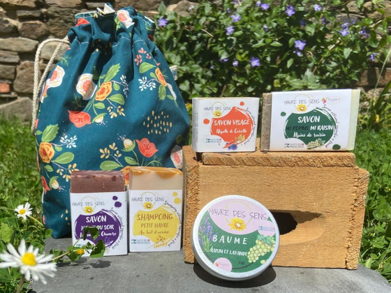 Coffret baume, savons, shampoing et sac