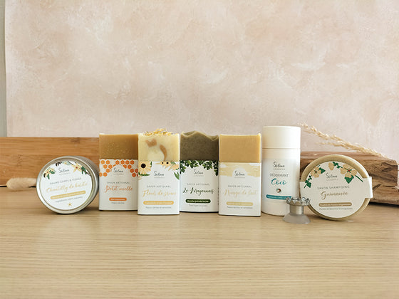 Coffret 4 savons, 1 shampoing, 1 déo, 1 baume chantilly de karité, 1 porte savon