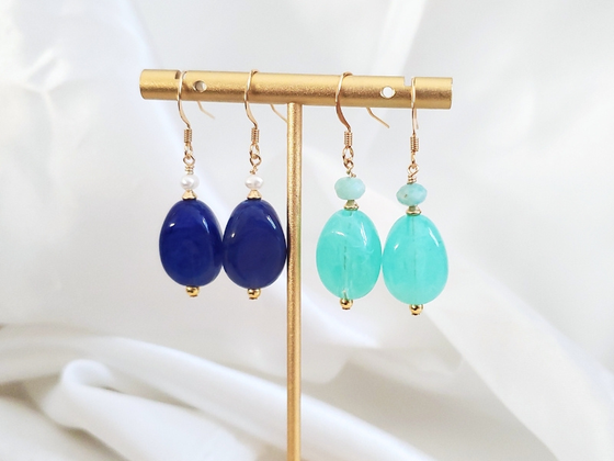Boucles d'oreilles pendantes perles bleues