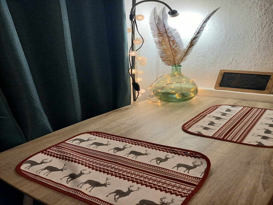 1 ENSEMBLE DE 4 SETS DE TABLE cadrés