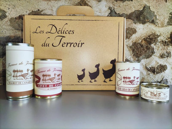 Coffret du terroir : foie gras 370gr, magret, civet et pâté