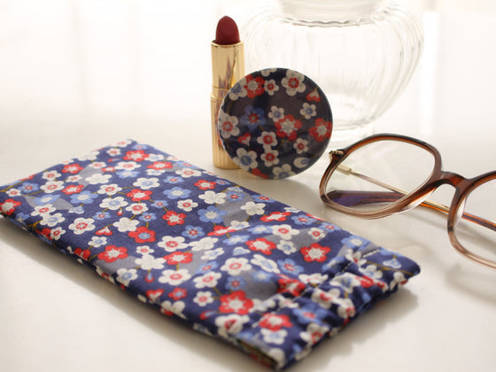 Etui à lunettes et miroir de poche