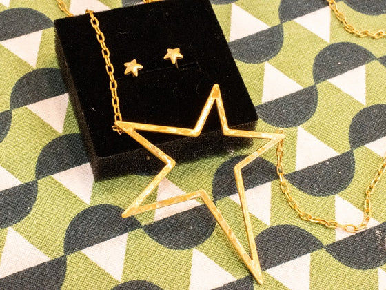 Parure puces oreilles et collier étoile asymétrique