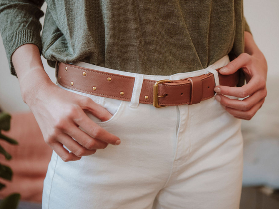 Ceinture rock cloutée en cuir