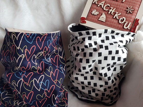 Deux caches-cou pour adulte