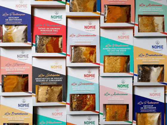 Assortiment d'épices & sachets recettes