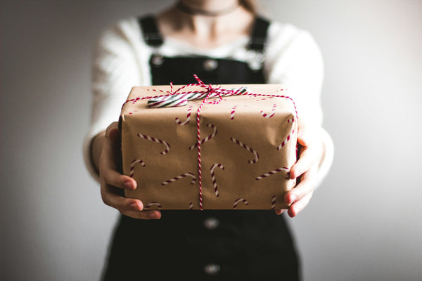 Comment personnaliser vos cadeaux d'entreprise pour maximiser l'impact ?