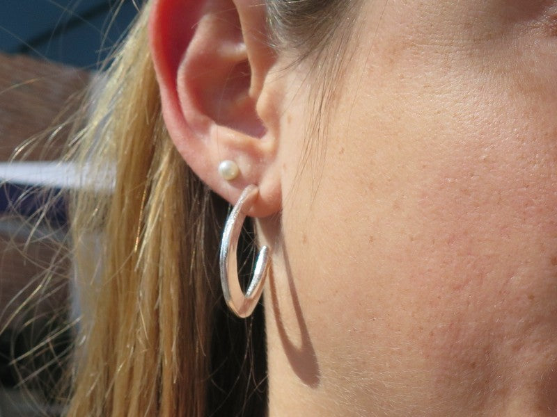 Boucles d'oreilles créole martelée or ou argent