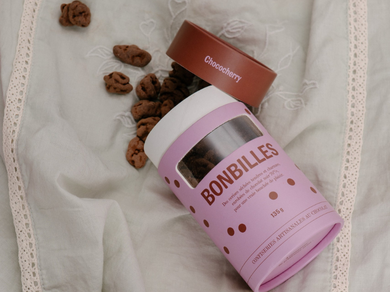 1 coffret et 5 tubes de chocolats 