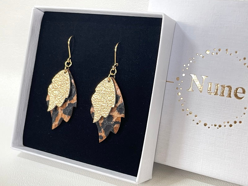 Boucles d'oreilles dorées en cuir Leo
