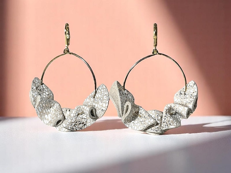 Boucles d'oreilles dorées en cuir Salsa