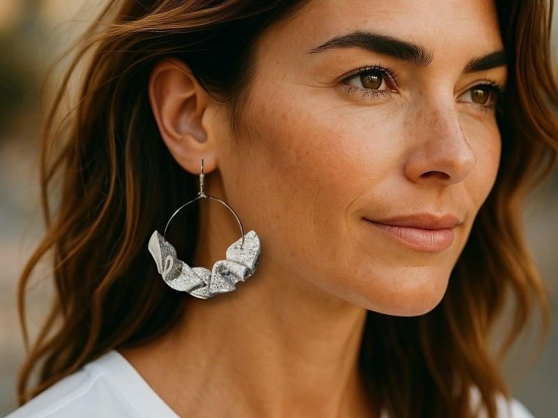 Boucles d'oreilles dorées en cuir Salsa