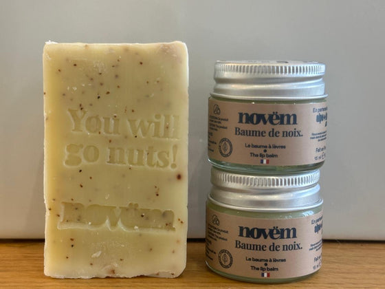 Coffret artisanal composé d'un savon exfoliant 100g et de 2 baumes à lèvres 15ml