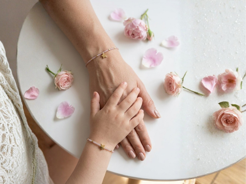 Coffret de 1 bracelet adulte, 1 bracelet enfant en Quartz Rose