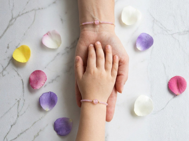 Coffret de 1 bracelet adulte et 1 bracelet enfant en Quartz Rose