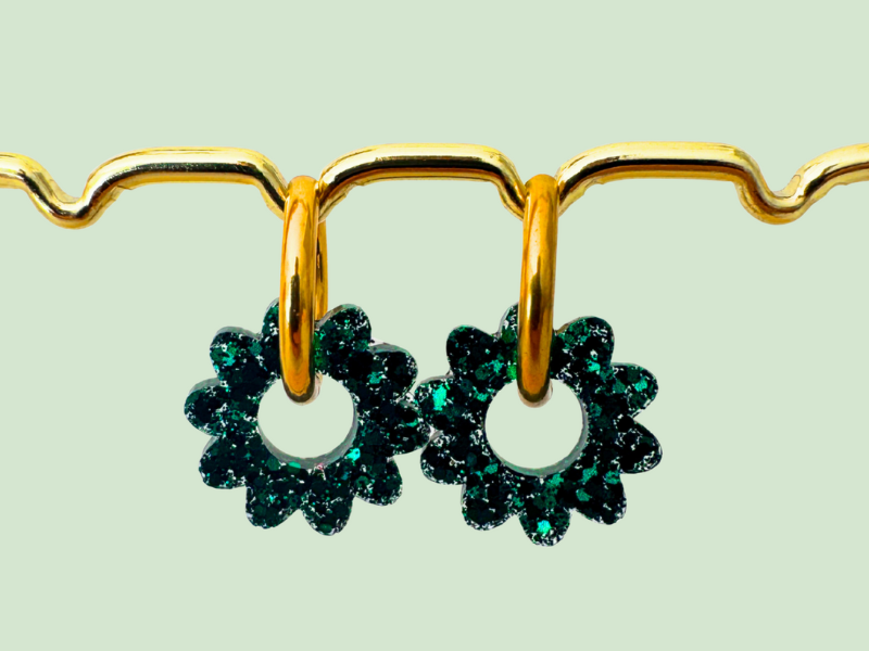 Boucles d'oreilles Fleurs Marguerites Pailletées