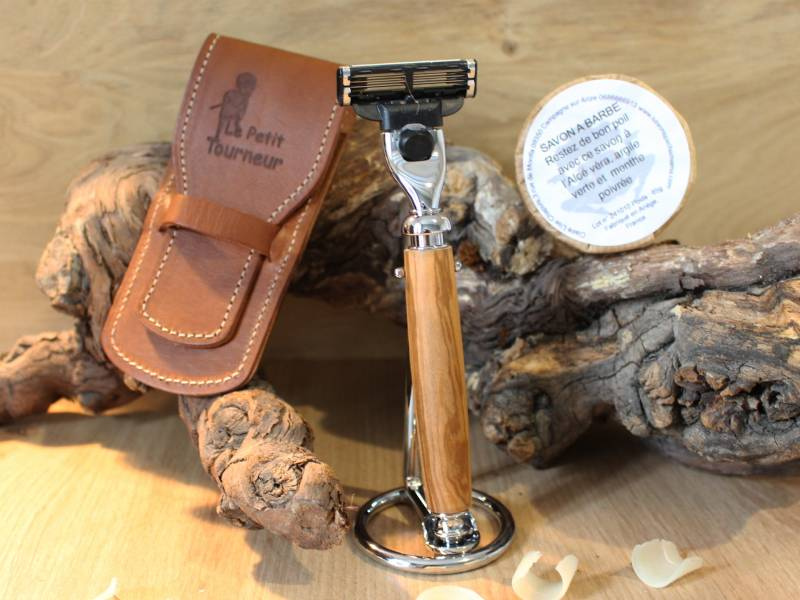 SET DE RASAGE EN BOIS
