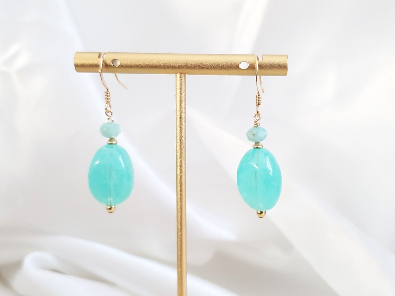 Boucles d'oreilles pendantes perles bleues