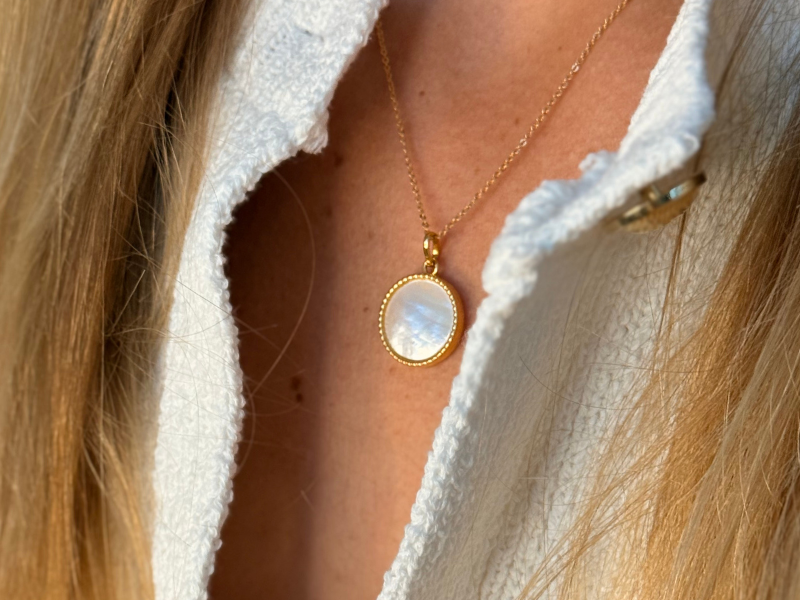 COLLIER AJUSTABLE - MÉDAILLE NACRE