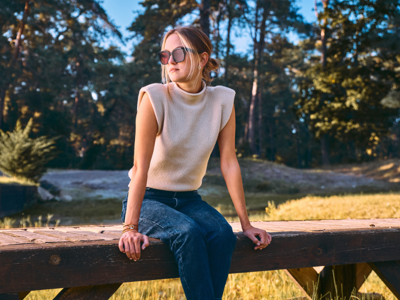 Bracelet Lanière en cuir fermoir doré