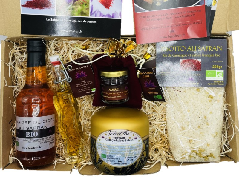 Coffret Saveurs Safran : safran, thé aux épices, sirop, risotto, vinaigre