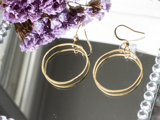 Boucles oreilles cercle irrégulier texturé