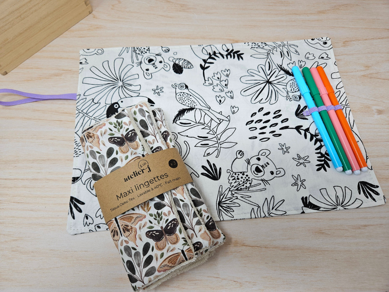 Coffret Cadeau Enfant – Coloriage Lavable & Maxi Lingettes