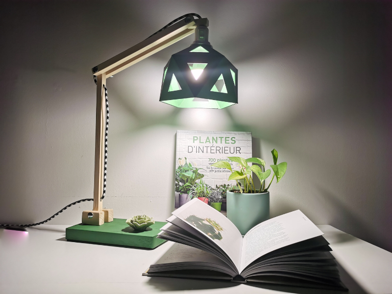 Lampe de bureau origami