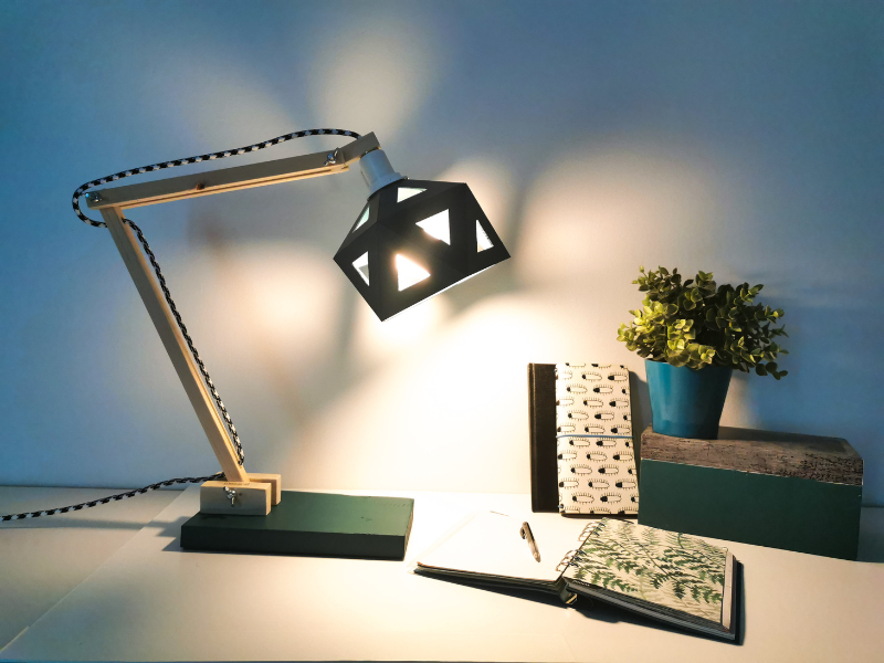 Lampe de bureau origami