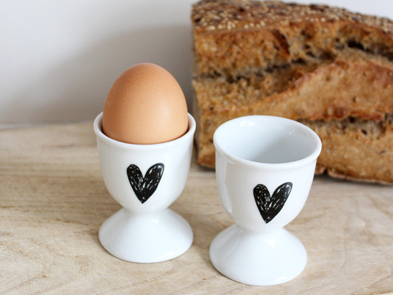 Duo de coquetiers en procelaine Coeurs