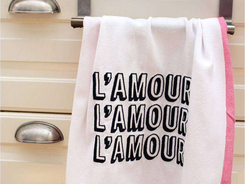 Torchon de cuisine brodé L'amour