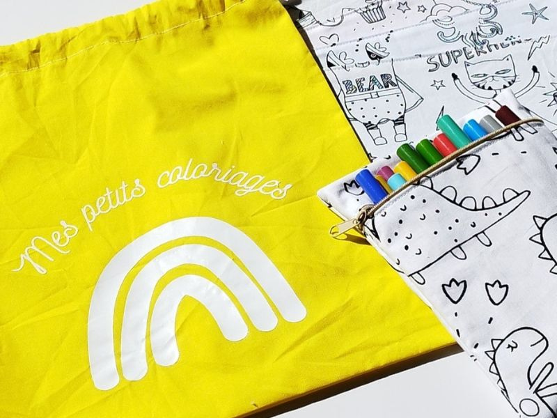 Coffret 5 set de table à colorier lavable + trousse magique et feutre + pochon de transport