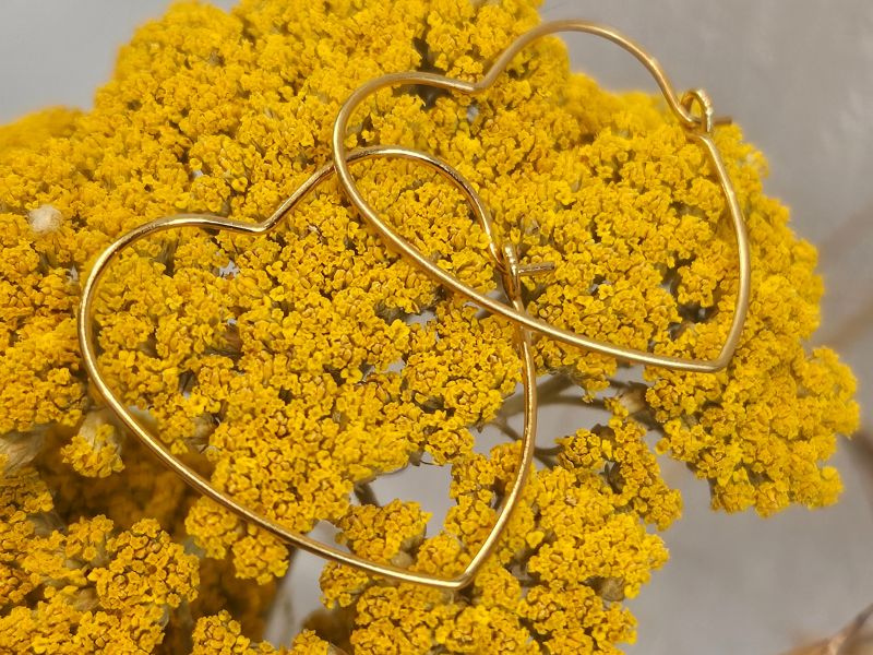 Créoles forme Cœur fil doré or fin