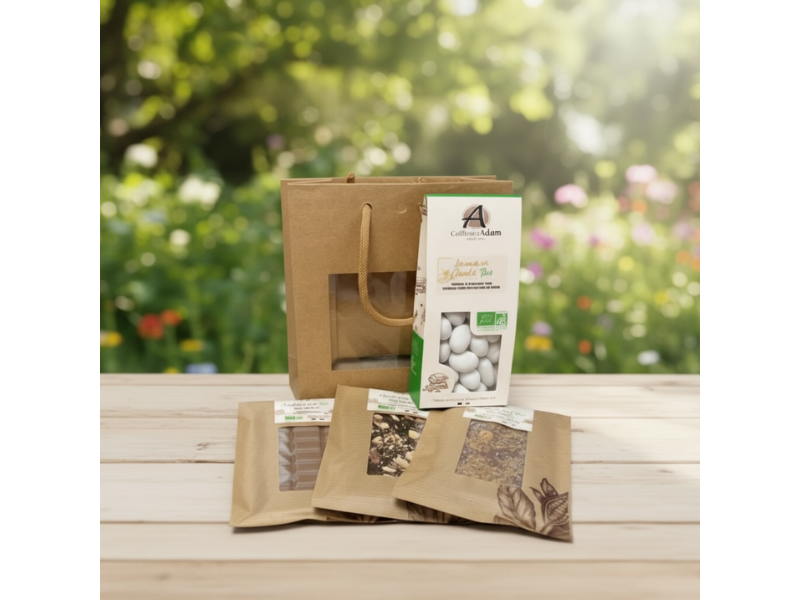 Spécilaités BIO, 575g : 3 tablettes et une boite d'amandes au praliné