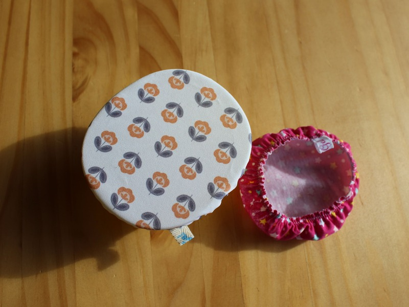 6 pochettes range-serviettes de table en coton bio + 1 petite charlotte couvre-plat