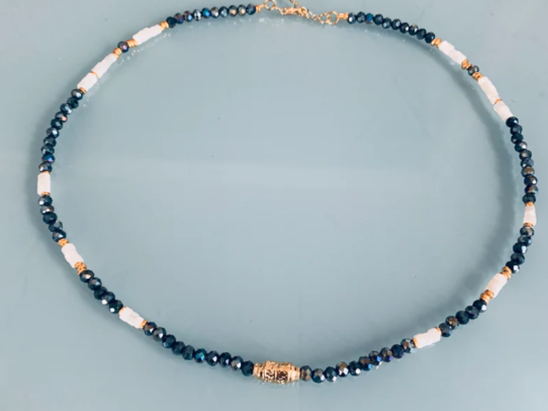 Ensemble collier, bracelet et créoles hématite