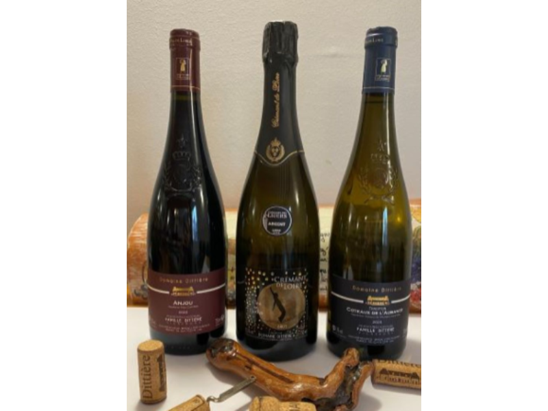 Coffret vin de la Loire 3 bouteilles rouge, blanc et pétillant