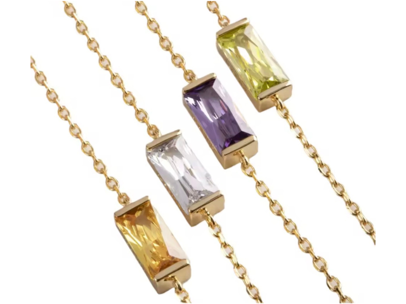 COLLIER MINIMALISTE + PENDENTIF EN ZIRCONIUM COLORÉ