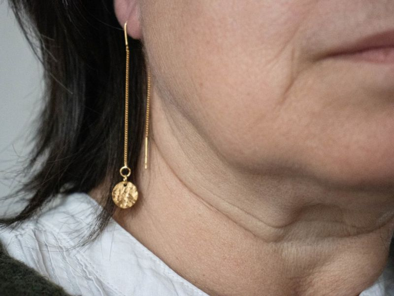 Boucles oreilles longues 2 chaines U et disque texturé