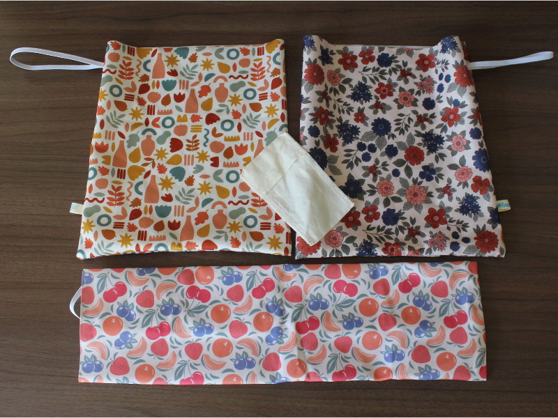 3 sachets sandwichs et 1 sachet de thé