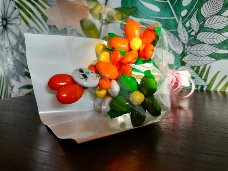 Mini Bouquet Marguerites et Lapin en Dragées Chocolat