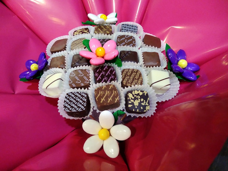 Bouquet de Chocolats et Marguerites en Dragées