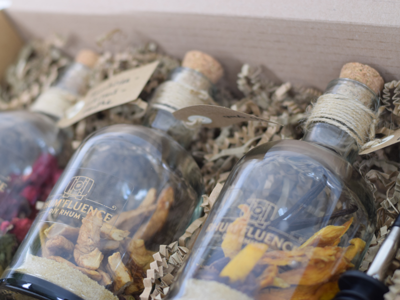 3 bouteilles de préparation pour rhum arrangé