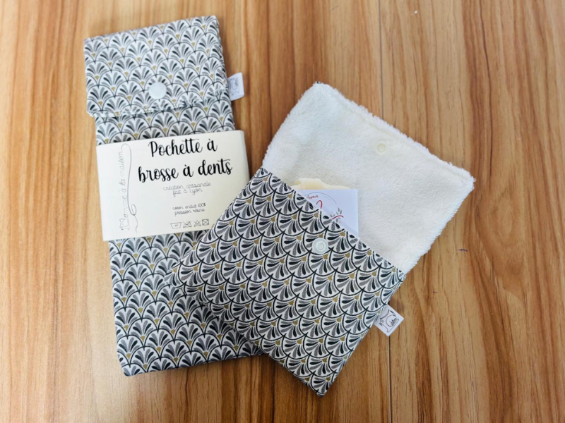Duo voyage : 1 étui brosse à dents + 1étui à savon