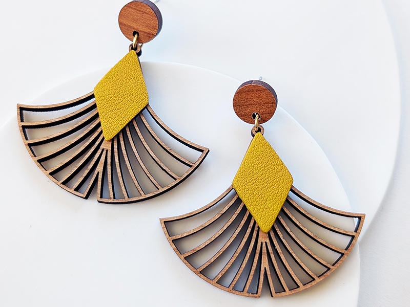Boucles d'oreilles GINKGO en bois