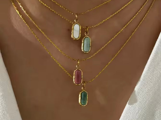 Collier minimaliste + pendentif en pierre naturelle