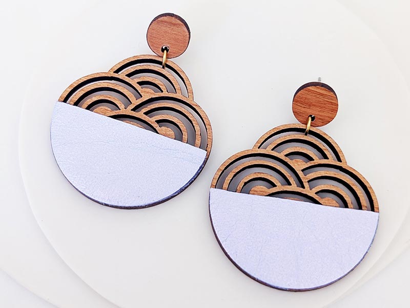 Boucles d'oreilles KUMO en bois et cuir