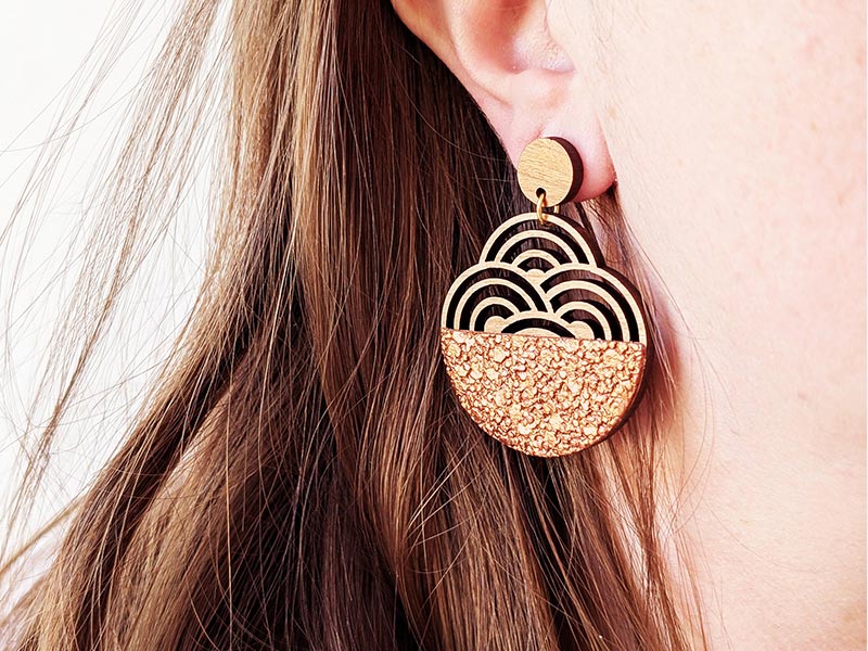 Boucles d'oreilles KUMO en bois et cuir