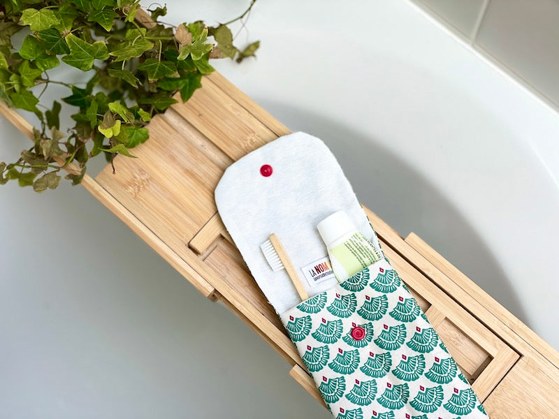 kit de toilette pratique à emporter — étui à savon solide, étui brosse à dents & 4 lingettes démaquillantes
